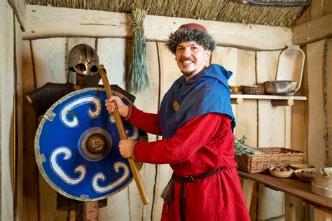 Jorvik Viking Centre Tarihini Canlandırıyor: Eğitici ve Eşsiz Bir Yolculuk!