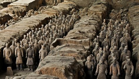 Mausoleum of the First Emperor of Qin, Gizemli Bir Mezar ve Tarihin Kalbinde Bir Yolculuk!